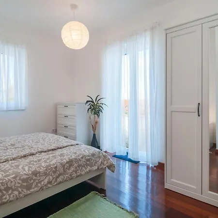 Beautiful In With Kitchen Apartament *